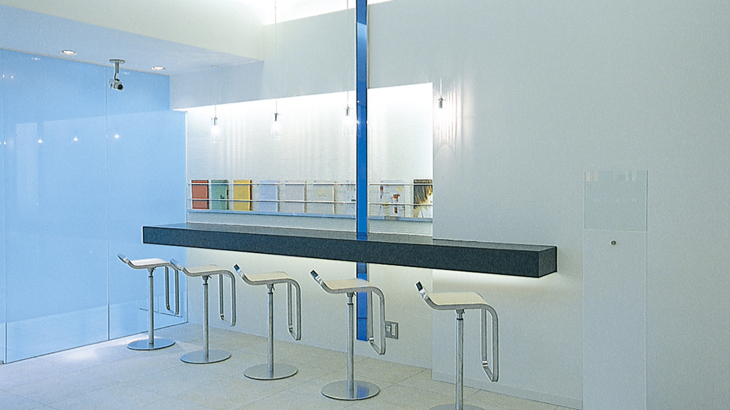 ラウンジスペース2